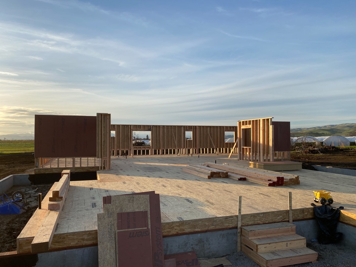 Home building and framing in Hollister by D One Builders